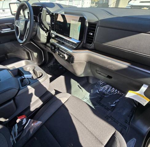2025 Chevrolet Silverado 1500 2WD Double Cab Standard Bed LT