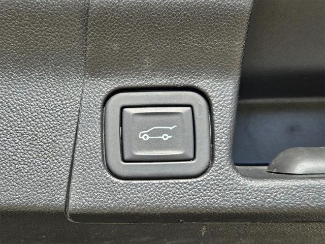 2023 GMC Acadia FWD Denali