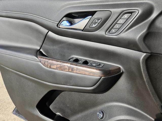 2023 GMC Acadia FWD Denali