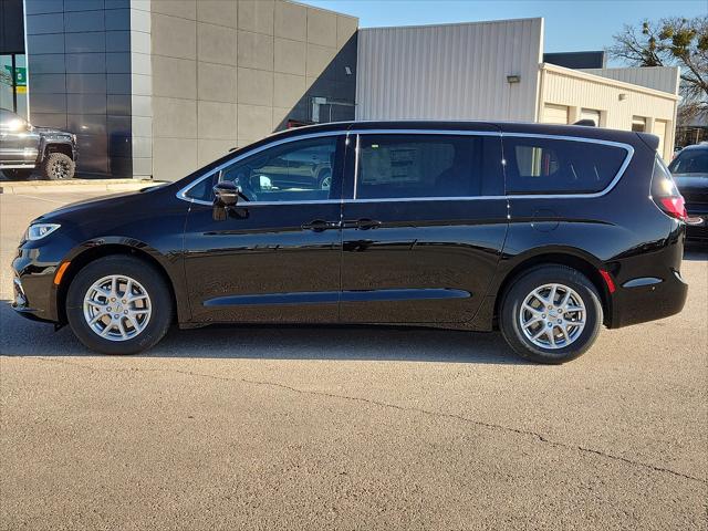 2025 Chrysler Pacifica PACIFICA SELECT