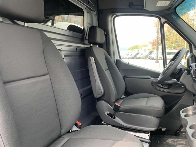 2025 Mercedes-Benz Sprinter 2500 High Roof 4-Cyl Diesel HO