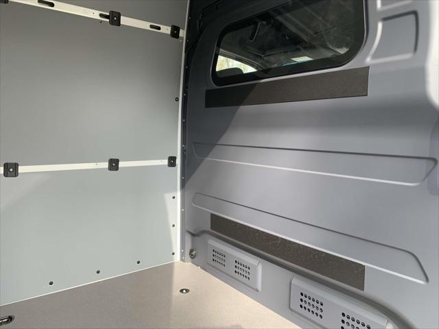 2025 Mercedes-Benz Sprinter 2500 High Roof 4-Cyl Diesel HO