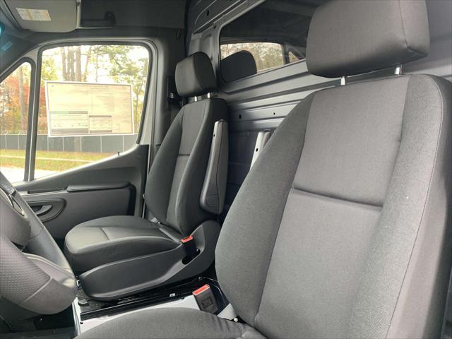 2025 Mercedes-Benz Sprinter 2500 High Roof 4-Cyl Diesel HO