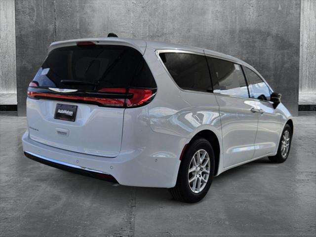 2025 Chrysler Pacifica PACIFICA SELECT