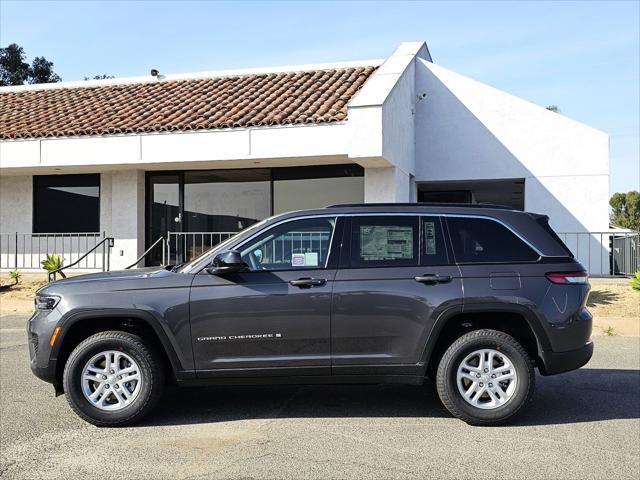 2025 Jeep Grand Cherokee GRAND CHEROKEE LAREDO 4X4
