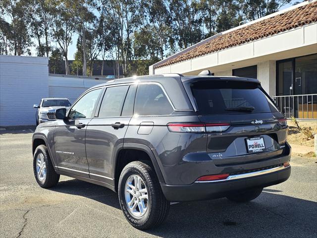 2025 Jeep Grand Cherokee GRAND CHEROKEE LAREDO 4X4