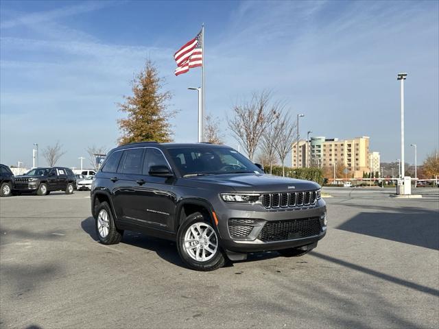 2025 Jeep Grand Cherokee GRAND CHEROKEE LAREDO X 4X2