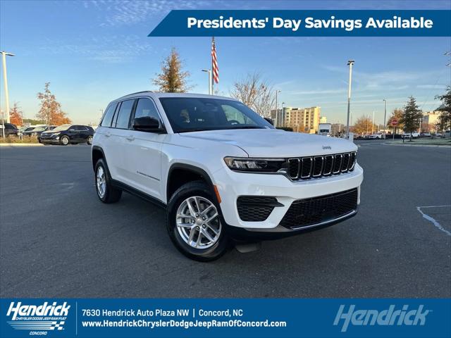 2025 Jeep Grand Cherokee GRAND CHEROKEE LAREDO X 4X4