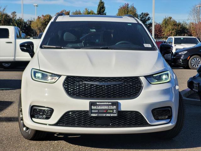 2025 Chrysler Pacifica PACIFICA LIMITED AWD