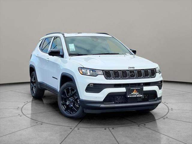 2025 Jeep Compass COMPASS LATITUDE 4X4
