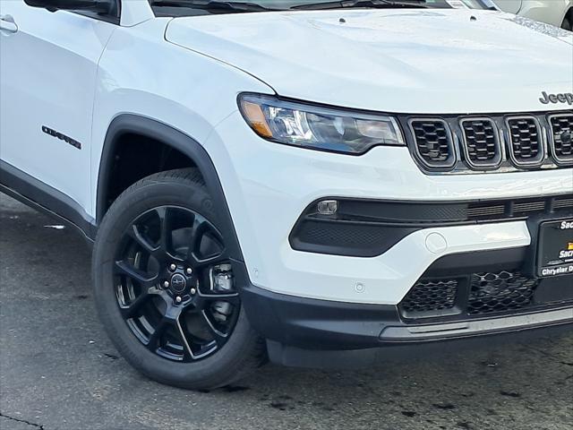 2025 Jeep Compass COMPASS LATITUDE 4X4