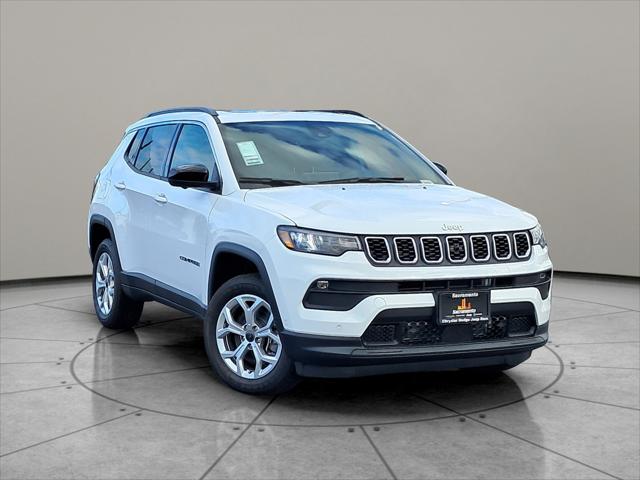2025 Jeep Compass COMPASS LATITUDE 4X4
