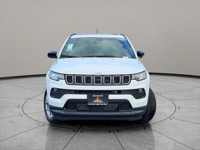 2025 Jeep Compass COMPASS LATITUDE 4X4