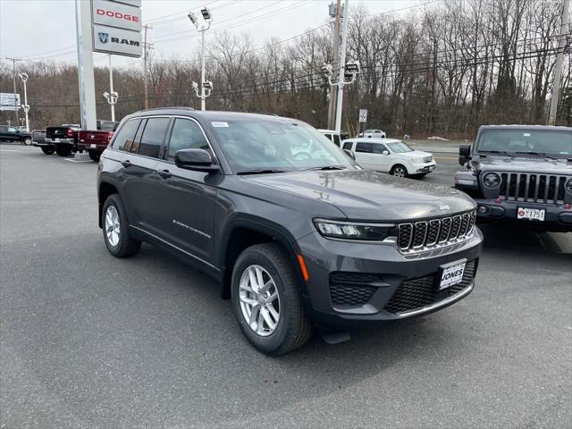 2025 Jeep Grand Cherokee GRAND CHEROKEE LAREDO X 4X4
