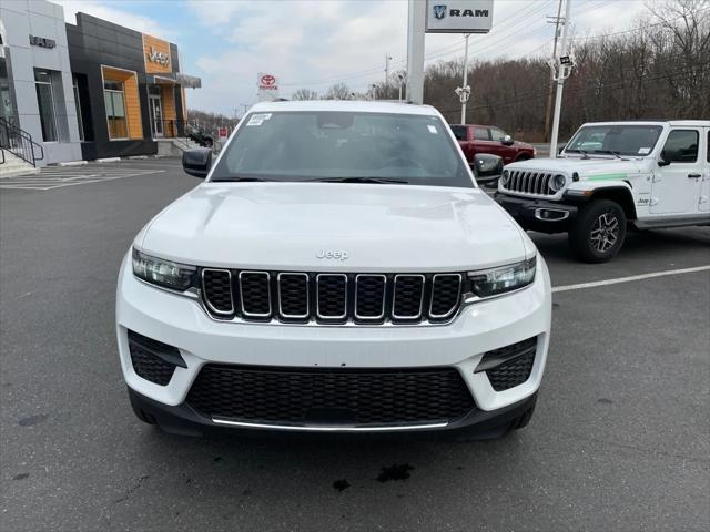 2025 Jeep Grand Cherokee GRAND CHEROKEE LAREDO 4X4