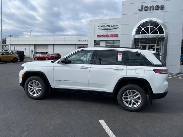 2025 Jeep Grand Cherokee GRAND CHEROKEE LAREDO X 4X4
