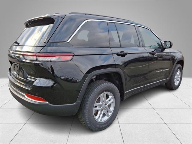 2025 Jeep Grand Cherokee GRAND CHEROKEE LAREDO 4X4