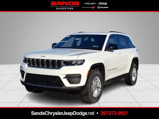 2025 Jeep Grand Cherokee GRAND CHEROKEE LAREDO X 4X4
