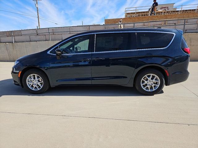 2025 Chrysler Pacifica PACIFICA SELECT