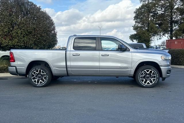 2025 RAM Ram 1500 RAM 1500 LARAMIE CREW CAB 4X4 64 BOX