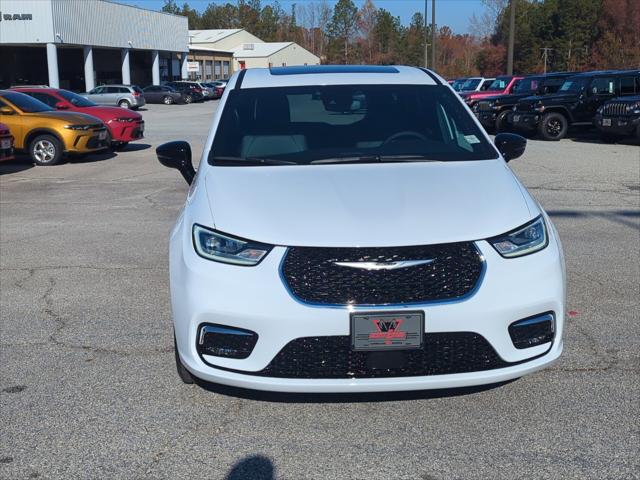 2025 Chrysler Pacifica PACIFICA SELECT