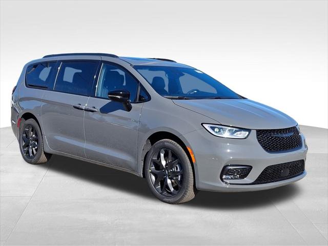 2025 Chrysler Pacifica PACIFICA LIMITED AWD