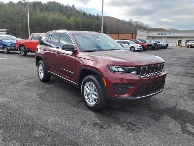 2025 Jeep Grand Cherokee GRAND CHEROKEE LAREDO X 4X4