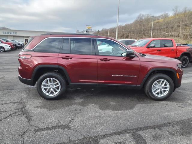 2025 Jeep Grand Cherokee GRAND CHEROKEE LAREDO X 4X4