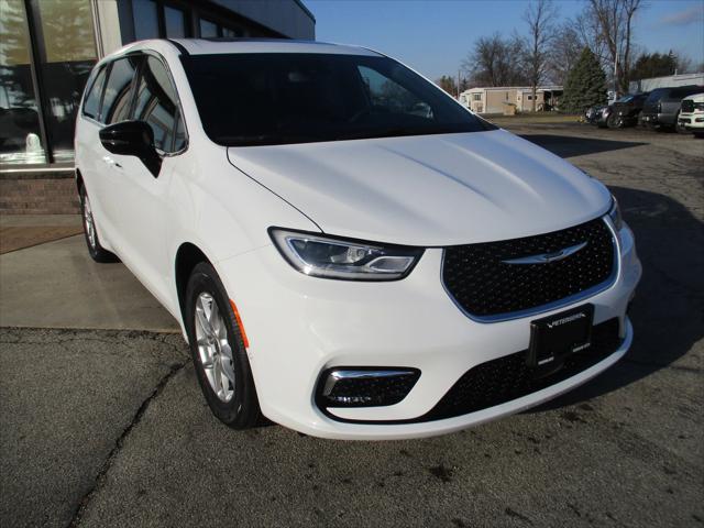 2025 Chrysler Pacifica PACIFICA SELECT