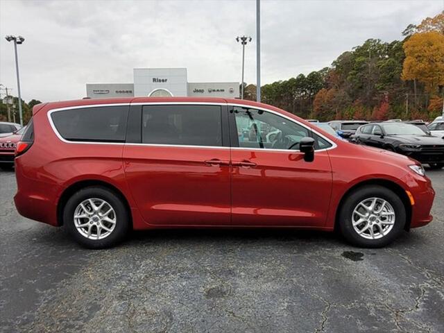 2025 Chrysler Pacifica PACIFICA SELECT