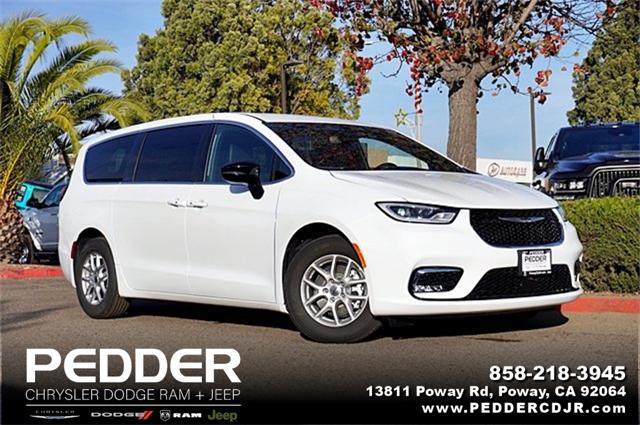 2025 Chrysler Pacifica PACIFICA SELECT