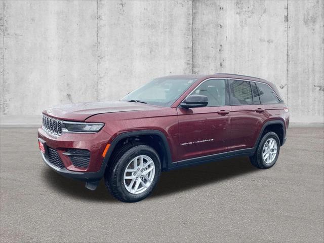 2025 Jeep Grand Cherokee GRAND CHEROKEE LAREDO X 4X4