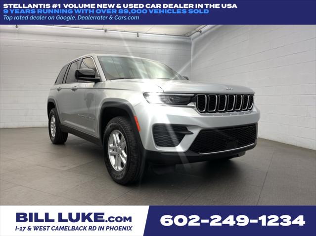 2025 Jeep Grand Cherokee GRAND CHEROKEE LAREDO 4X4