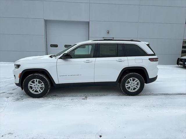 2025 Jeep Grand Cherokee GRAND CHEROKEE LAREDO 4X4