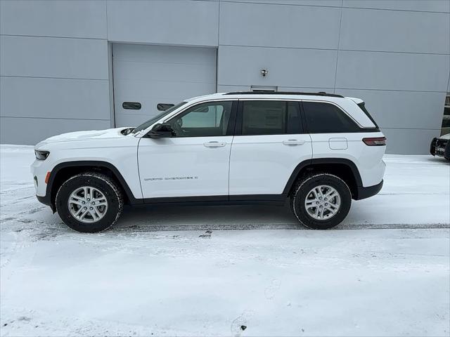 2025 Jeep Grand Cherokee GRAND CHEROKEE LAREDO 4X4