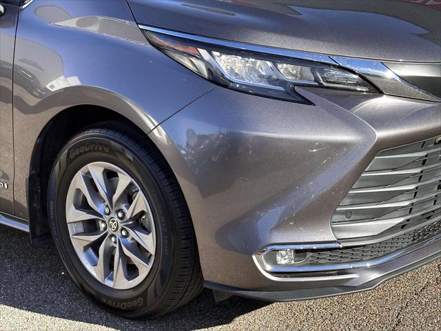 2021 Toyota Sienna XLE [7]