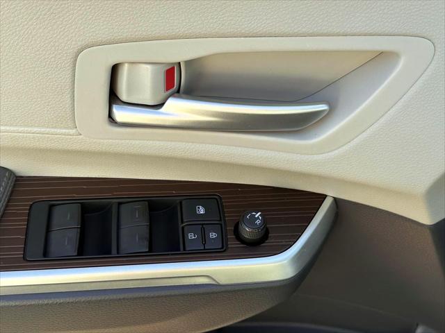 2021 Toyota Sienna XLE [9]