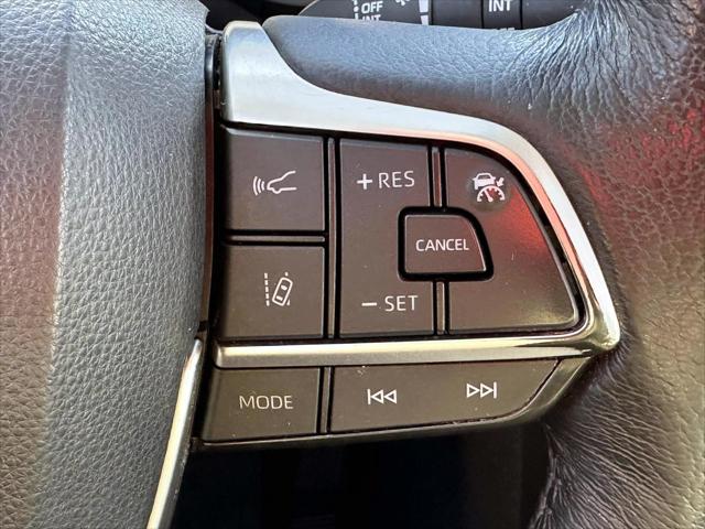 2021 Toyota Sienna XLE [21]