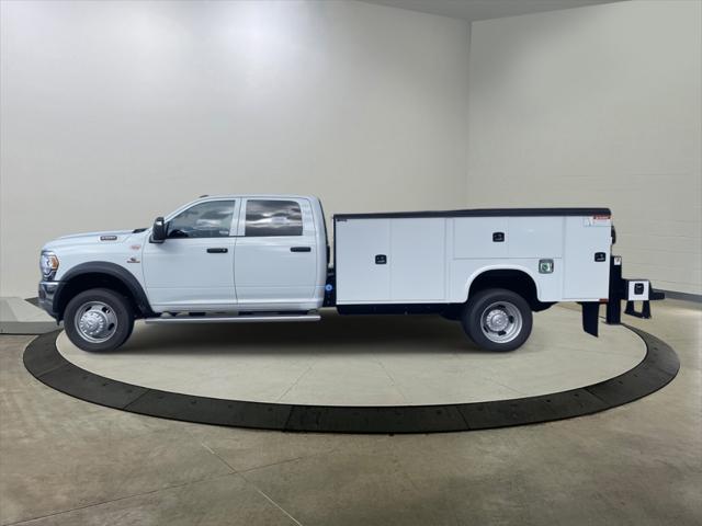 2024 RAM Ram 5500 Chassis Cab RAM 5500 TRADESMAN CHASSIS CREW CAB 4X4 84 CA