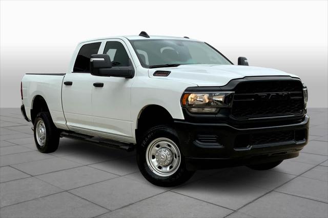 2024 RAM 2500 Tradesman Crew Cab 4x4 64 Box