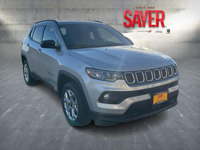 2025 Jeep Compass COMPASS LATITUDE 4X4