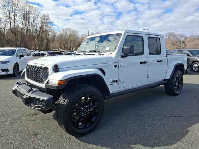 2025 Jeep Gladiator GLADIATOR NIGHTHAWK 4X4