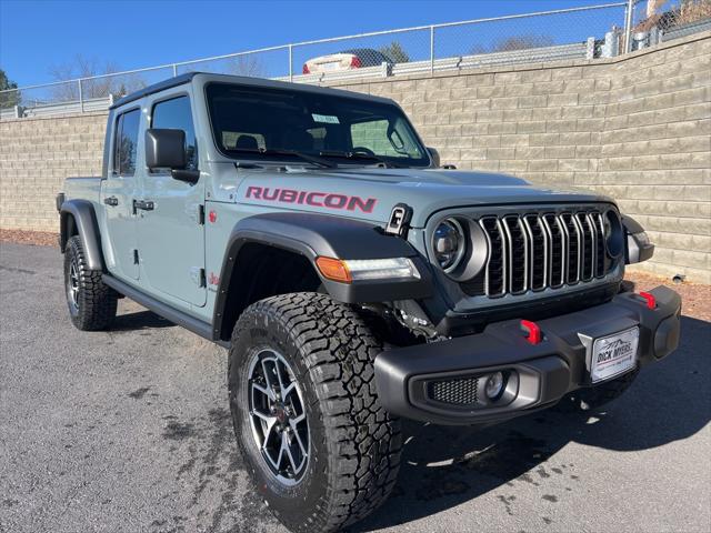 2025 Jeep Gladiator GLADIATOR RUBICON 4X4