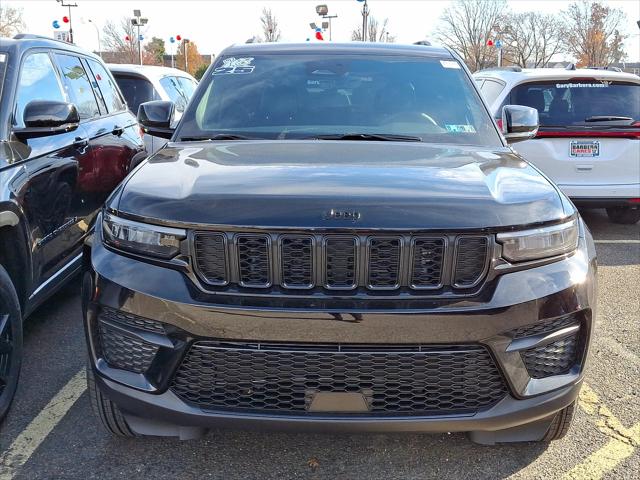 2025 Jeep Grand Cherokee GRAND CHEROKEE ALTITUDE 4X4