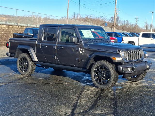 2025 Jeep Gladiator GLADIATOR NIGHTHAWK 4X4