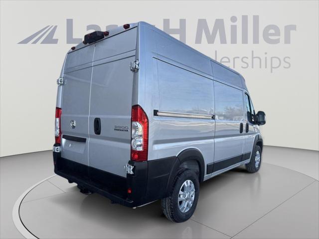 2025 Ram ProMaster Cargo Van SLT High Roof 136 WB