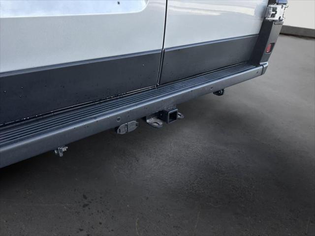 2025 Ram ProMaster Cargo Van SLT High Roof 136 WB