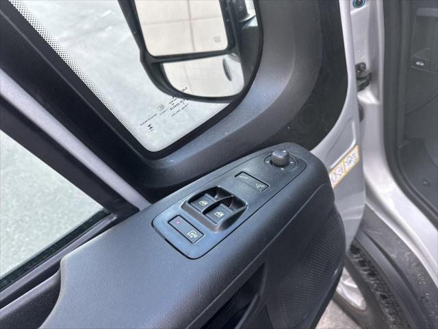 2025 Ram ProMaster Cargo Van SLT High Roof 136 WB