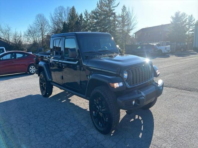 2025 Jeep Gladiator GLADIATOR NIGHTHAWK 4X4
