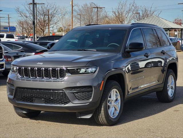 2025 Jeep Grand Cherokee GRAND CHEROKEE LAREDO X 4X4